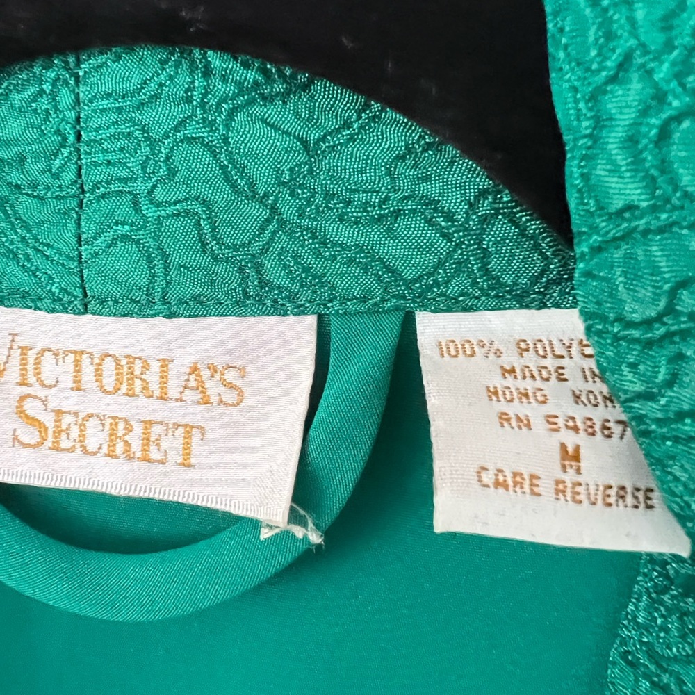 Victoria Secret Vintage full length silky robe size M - Picture 4 of 4